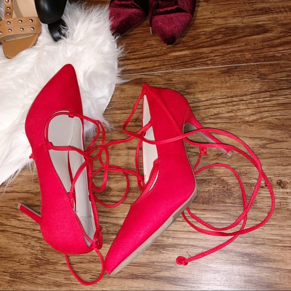 Brand New Red Lace Heels Size 8 (wide) - Picture 3 of 6